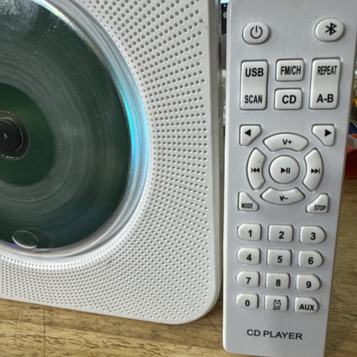 RoHs KC-806 Reproductor de CD Color Blanco Bluetooth Altavoz Radio con Música de CD’s - Imagen 2 de 7