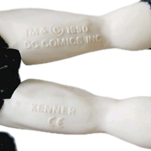 VTG✅ 1990 Kenner DC Comics Batman Returns Arctic Suit Batman 4.75" Action Figure - Picture 12 of 12