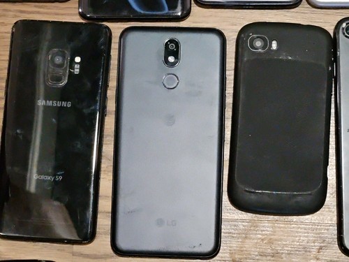 Mixed Lot of 36 Apple Iphones Ipads Samsung Kyocera LG Parts Or Repair - Afbeelding 11 van 23