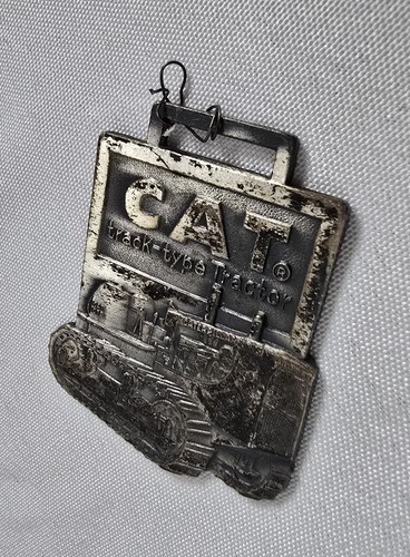 Finning Caterpillar D7 Watch Fob Metal CAT Track Type Tractor Vintage - Picture 3 of 5