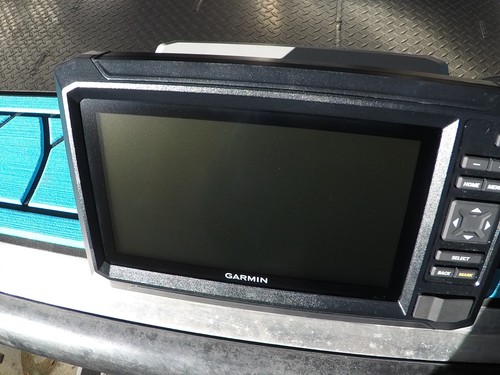 Garmin ECHOMAP 74cv UHD2 GPS Navionics+ US Coastal Maps and GT20-TM - Picture 15 of 21