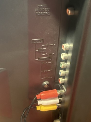 Emerson 20-Inches LCD Color TV Built-in DVD Speakers Video Gaming EWL20D6 Tested - Picture 8 of 22