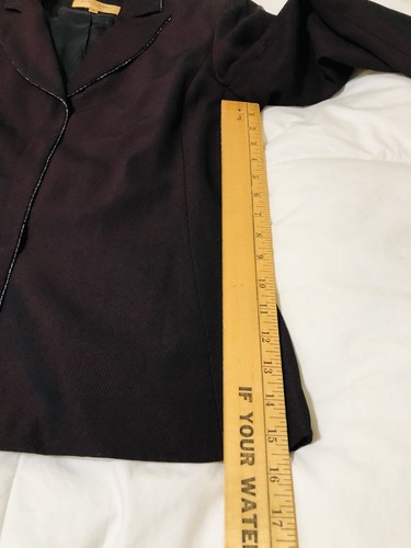 Bergamo by EBI Women’s Two-Piece Pant Suit Sz 8 Wine Burgundy Black Bead Trim US - Picture 14 of 24