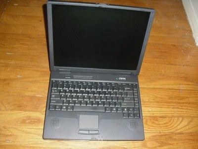 GATEWAY Solo 14.1'' 9100 PENTIUM II Laptop, + CD/FL