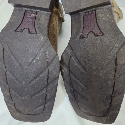 Botas de trabajo Ariat 7.5D Heritage Roper para hombre cuero marrón punta cuadrada 10002317 - Imagen 16 de 17