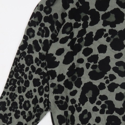 Marks and Spencer Women's Green Animal Print Jumper - Picture 6 of 12