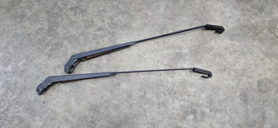 Brazos limpiaparabrisas Chevrolet GMC 84 carrocería cuadrada C10 K10 K5 izquierda derecha Foto 4 de 4