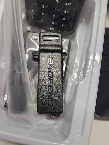 Radio Transceptor Doble Banda Baofeng UV-5R VHF/UHF Nuevo Walkie Talkie Caja Abierta - Imagen 4 de 6