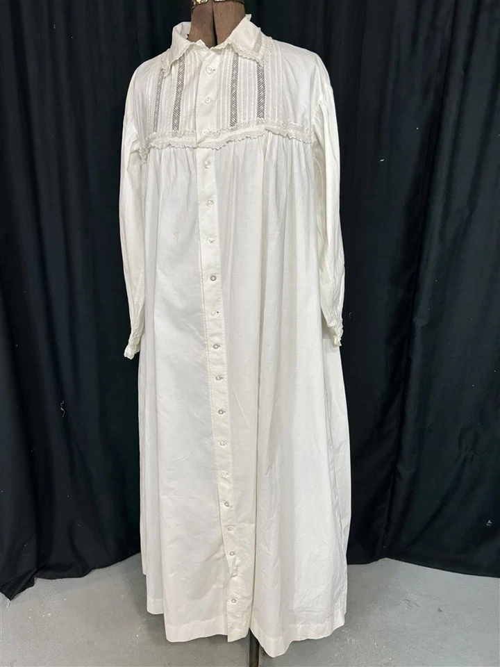 Vestido de noche antiguo bata caída hombro botón algodón principios de 1800 museo Foto 2 de 4