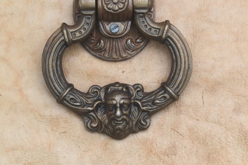 Vintage Cast Iron Victorian Face antique Gold Door Knocker Handle Pull Ring - Picture 6 of 10