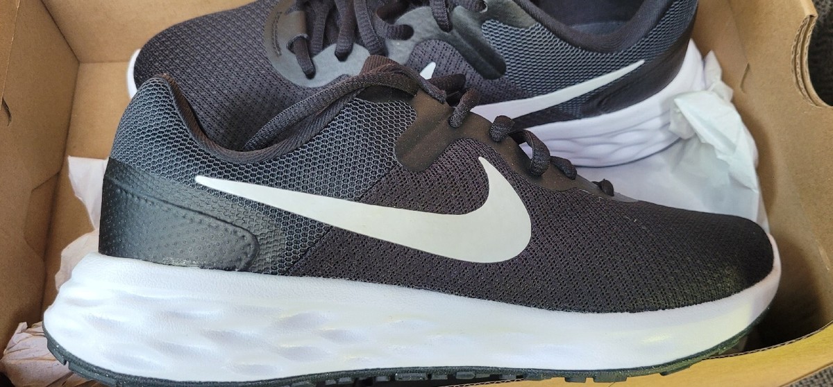 Size 7.5 - Nike Revolution 6 Next Nature Black White W for