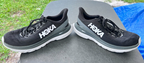 womens black running sneakers