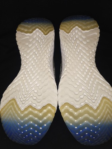 Nike Epic React Flyknit 2 US 10 - Picture 6 of 7