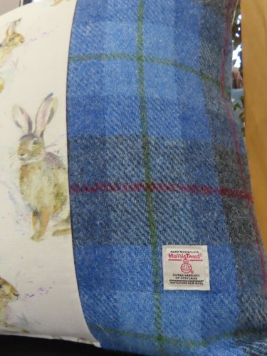 Harris Tweed Voyage Hares, Striking, Fun 18” Cushion Cover - ONE ONLY - Picture 3 of 8