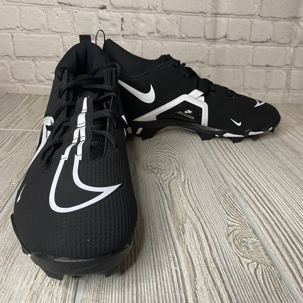 Amazon.com | Nike Alpha Menace Pro 3