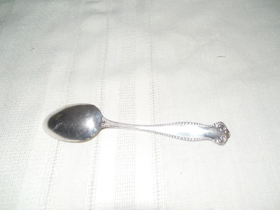 Towle plata esterlina Canterbury 5 en punto cuchara 1893 1 pieza Foto 4 de 4