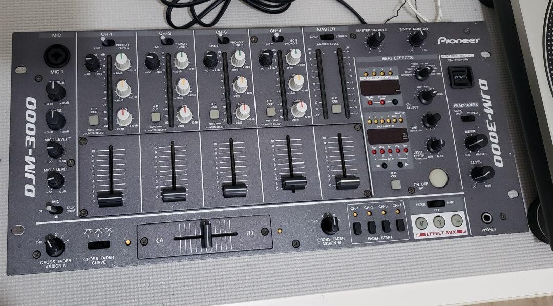 Pioneer DJM-3000 Rackmount Professional DJ Mixer 4-Channel