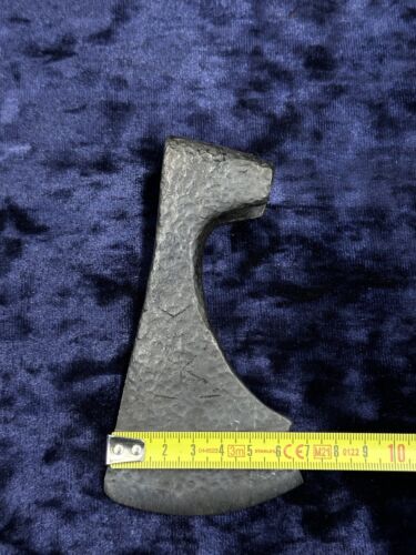 Hacha de hierro de batalla antigua con adorno Rus de Kiev - Vikingos siglo 9 - 12 dC. - Imagen 20 de 21