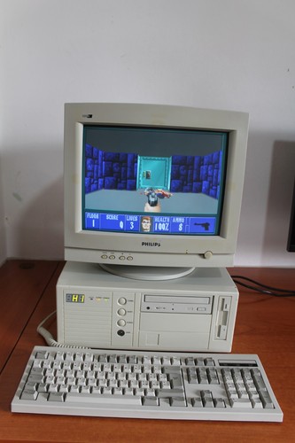 CRT MONITOR for PC VINTAGE 15" Philips 105S Boxed - Afbeelding 21 van 24