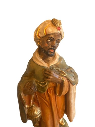 Vintage 80 Nativity Wise Man Carrying Lantern & Gold 10" Chalkware Made in Italy - Picture 2 of 5