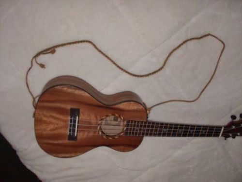 BRAIDED LEATHER UKELELE STRAP (BROWN OR NATURAL/TAN) - Picture 1 of 1