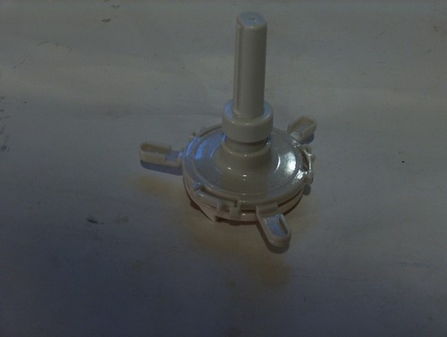 Black + Decker FP1600b FP1800b Food Processor Driveshaft, Drive Shaft, Coupler - Picture 1 of 3