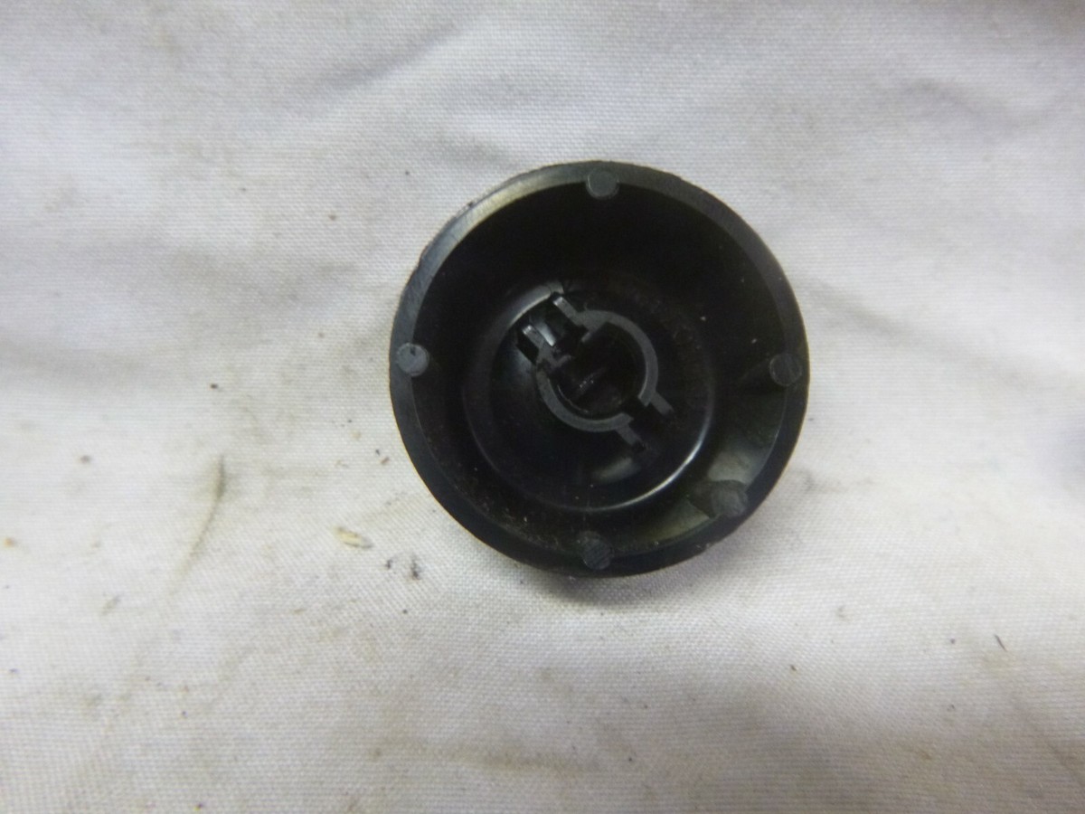 00 01 Nissan Xterra Radio Power Knob 28188-7Z500 XRQ45 | eBay