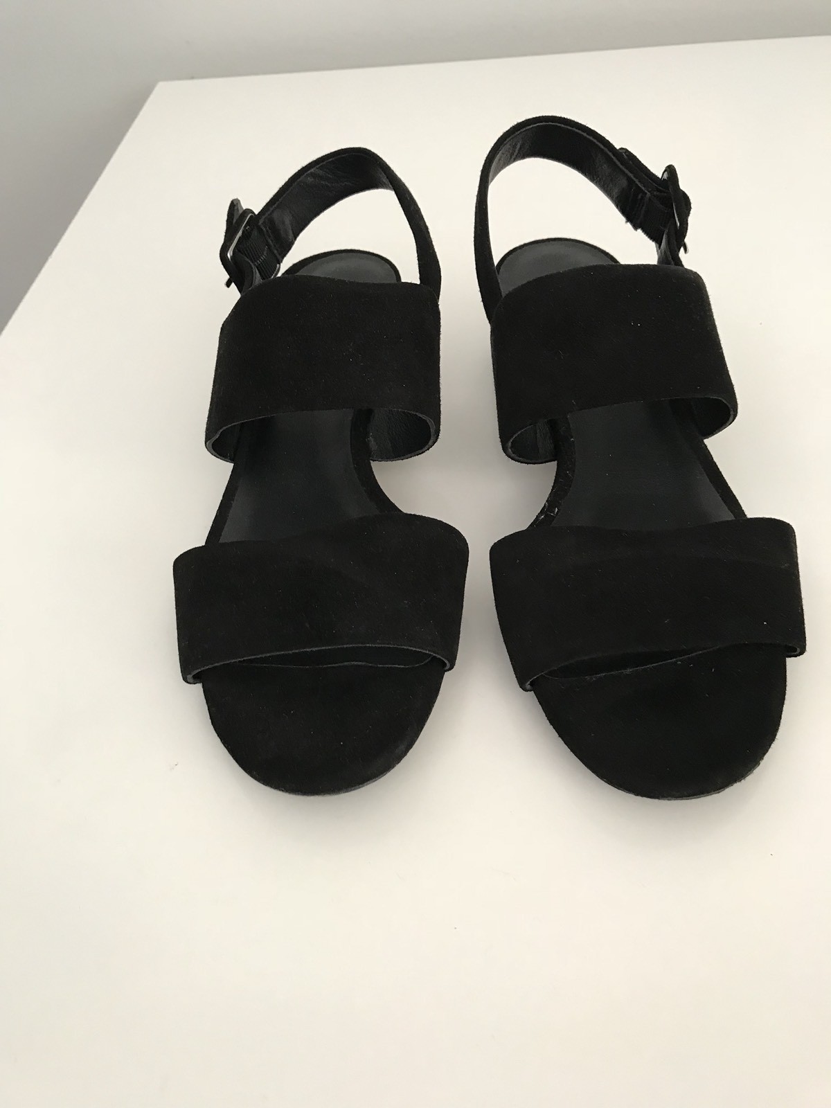 Nuevo Vince Charol Negro Gamuza Bloque Talón Sandalias Tamaño 37.5 M Nuevo Vince Charol Negro Gamuza Bloque Talón Sandalias Tamaño 37.5 M
