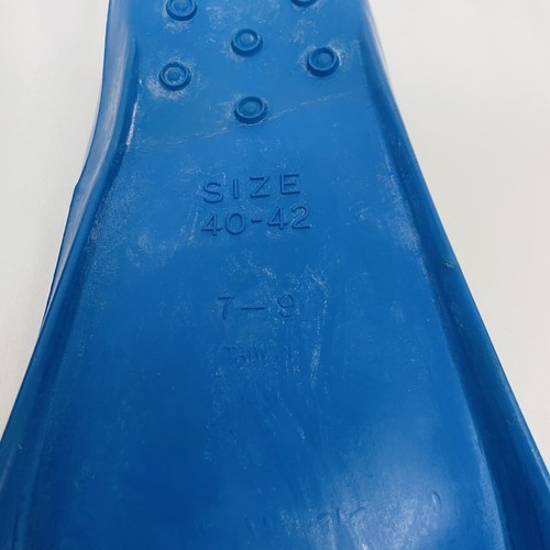 Blue Snorkeling Fins Adult Size 7-9, 40-42 - Picture 7 of 7