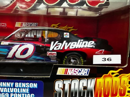 Ertl 1:18 Racing Champions 1969 Pontiac GTO Johnny Benson Valvoline 1 of 199  - Picture 5 of 11