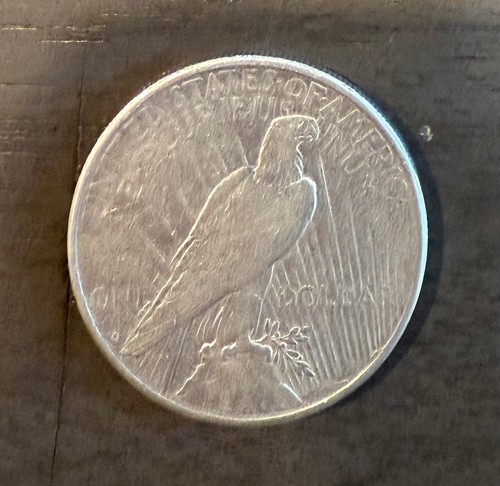 1922 Peace Silver Dollar $1 - Picture 2 of 2
