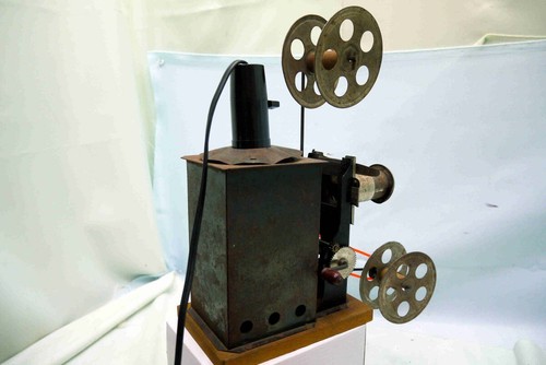 Peacock Brand 35mm Film Projector / Camera Vintage Japanese ~1940s Rare - Picture 17 of 24