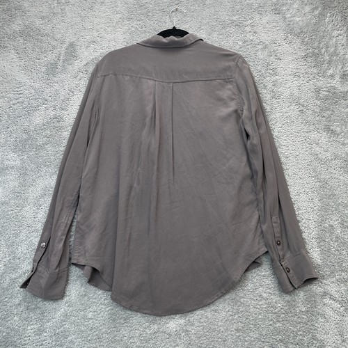 Camisa Spanx Mujer Gris Medio Seda Plisada Relajada Abotonada Bajo Mantenimiento - Imagen 2 de 8