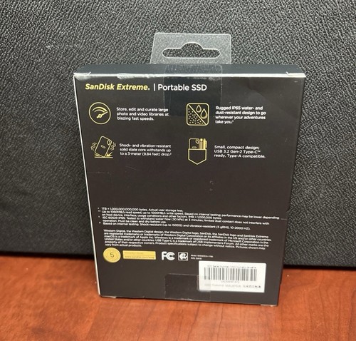 SanDisk Portable Extreme Portable SSD 1TB USB-C SDSSDE51-1T00-AW25 New - Afbeelding 2 van 4