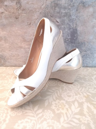50s Style Sandals Wedge Peek Toe Sandal Off White Gold Vintage Style UK 7
