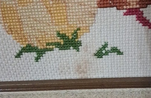 VINTAGE NEEDLEPOINT/CROSS STITCH SIAMESE KITTENS PLAYING WITH BALLS OF YARN... - Picture 11 of 13