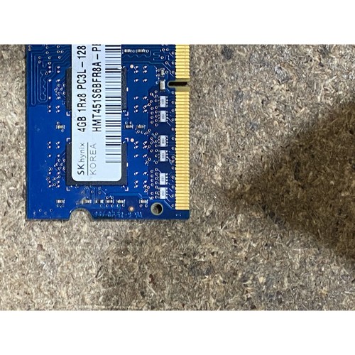 SK Hynix HMT451S6BFR8A-PB Laptop DDR3 RAM 4GB 204-Pin 1Rx8 PC3L-12800S 1600 MHz - Picture 4 of 8
