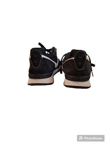 NIKE Womens Venture Runner Running Shoe CK2948-001 Black White Size 8.5 - Picture 4 of 6