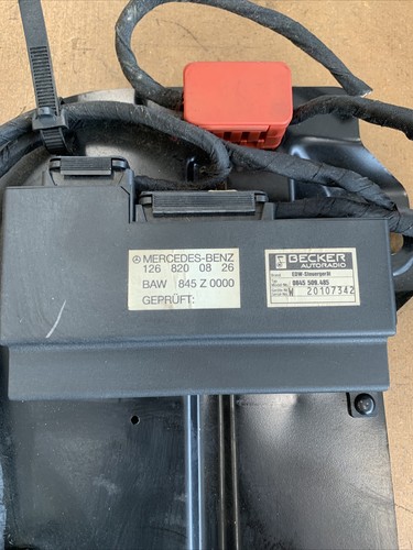 Mercedes W126 W124 Becker Anti-Theft Alarm Control Module Unit BAW 845 Z 0000 - Picture 2 of 9