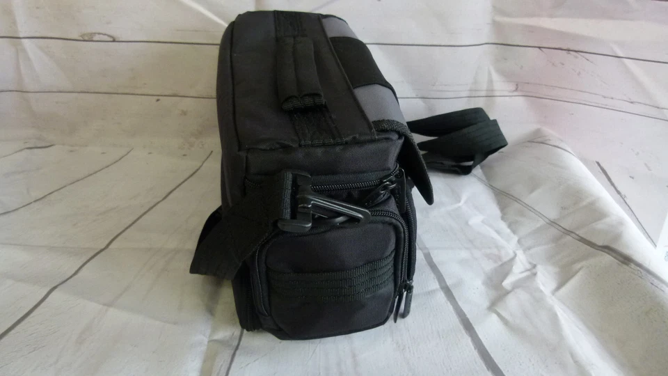 Targus DBUV02-02 Negro Cámara Digital Bolso de Viaje/Hombro Foto 3 de 4