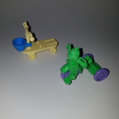 Rugrats Tommy Goes Riding Green Tricycle Angelica Yellow Scooter REPLACEMENT Toy