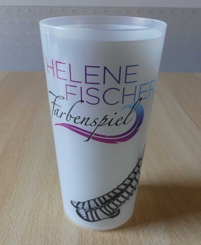 Helene Fischer Fan- / Trinkbecher 0,5L Farbenspiel - Bild 2 von 3