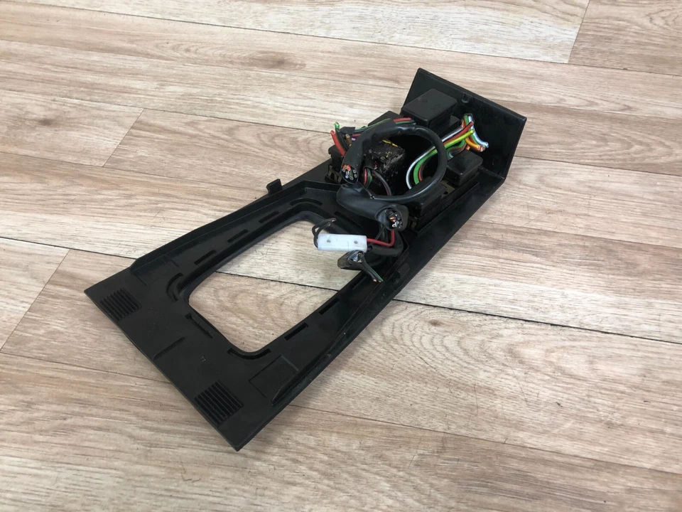 MERCEDES BENZ OEM W123 280CE 300D 300TD 300CD INTERRUPTOR DE JANELA MESTRE CENTRAL 3 - Imagem 4 de 4