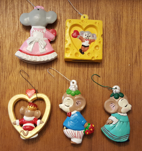 Alberta Romance Mice Ceramic Bisque Vintage Christmas Tree Ornament Xmas Mouse - Picture 6 of 6