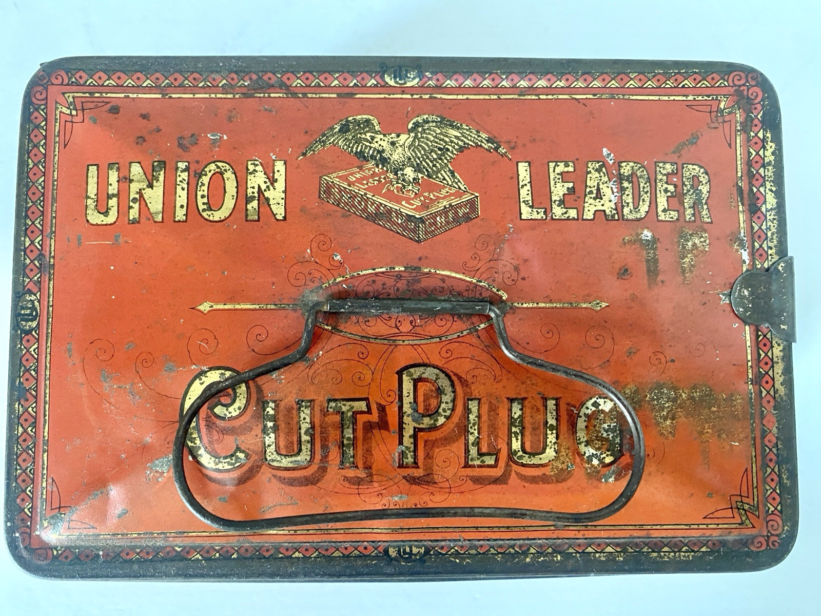 Vintage Union Leader Cut Plug Metal Tobacco Tin w/ Handle & Keeper Latch