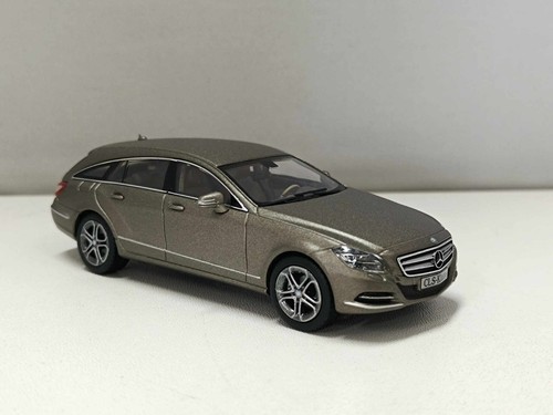 Mercedes-Benz CLS Klasse Shooting Brake 2010 - Norev 1:43 Usato - Foto 10 di 19