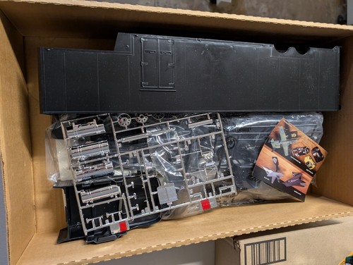 MONOGRAM DAVEY ALLISON HAVOLINE RACE RIG 1/32 SNAPTITE MODEL FACTORY SEALED! X2 - Picture 8 of 11