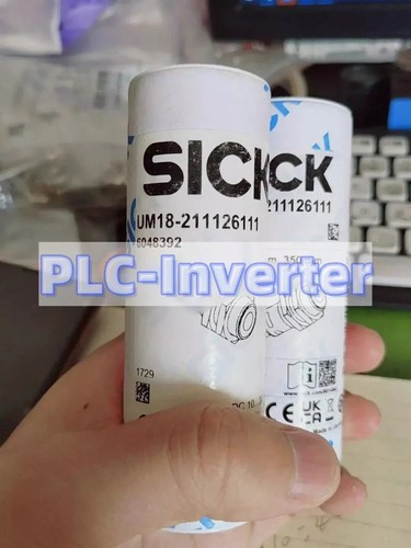 1 Stück neu kostenloser Versand krank UM18-211126111 werkseitig versiegelt schnelle Lieferung/ - Bild 1 von 3