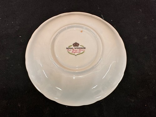 Vintage Royal Windsor Bone China Teetasse & Untertasse - Blumenmuster - Bild 6 von 7
