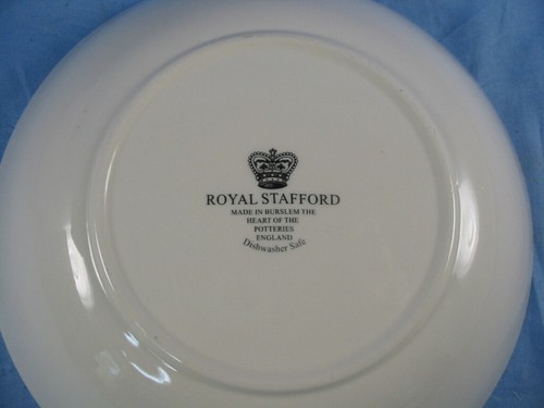 Royal Stafford (3) Soup/Cereal Bowl TOY SHOP Holiday Christmas 7.625" ~ NEW - Picture 9 of 10